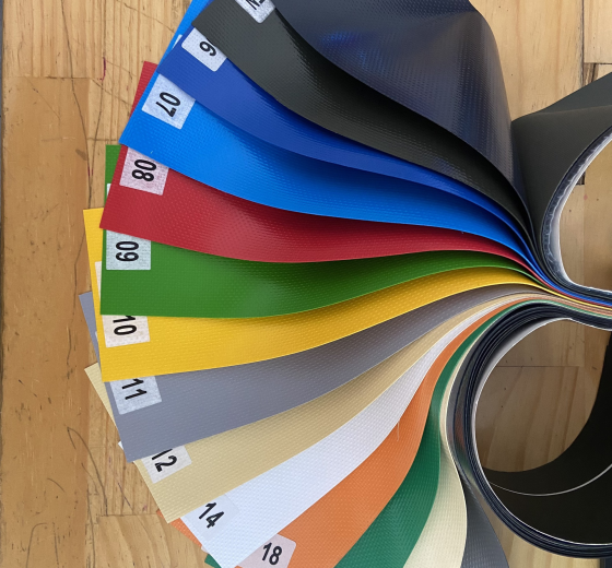  ƯU ĐIỂM CỦA BẠT TARPAULIN 2 MẶT TRONG VẬN CHUYỂN HÀNG HÓA