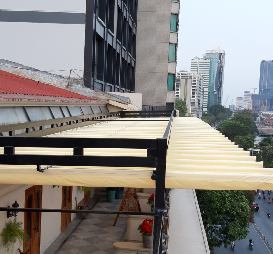 MÁI XẾP BẠT KÉO NHÀ HÀNG QUÁN NHẬU QUÁN CAFÉ MÁI CHE ĐẸP NHẤT SÀI GÒN