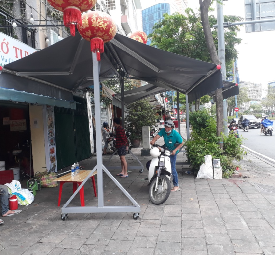 MÁI HIÊN CHE QUÁN CAFÉ VỈA HÈ GIÁ RẺ LẮP ĐẶT MÁI CHE TÂN PHÚ