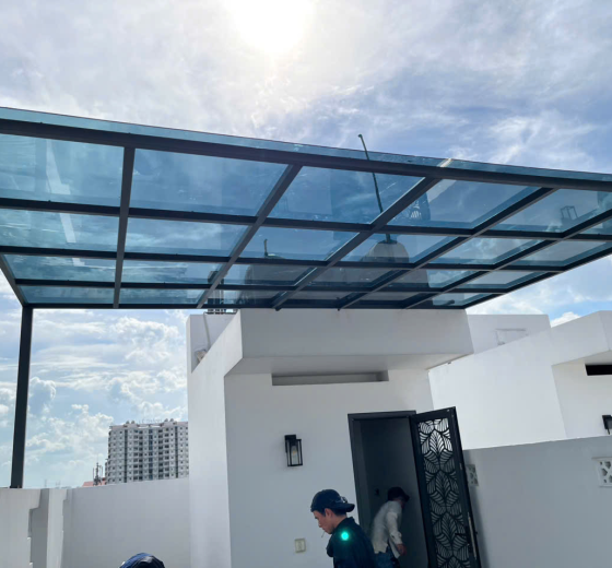 BÁO GIÁ THAY MÁI NHỰA  MÁI POLY MỚI