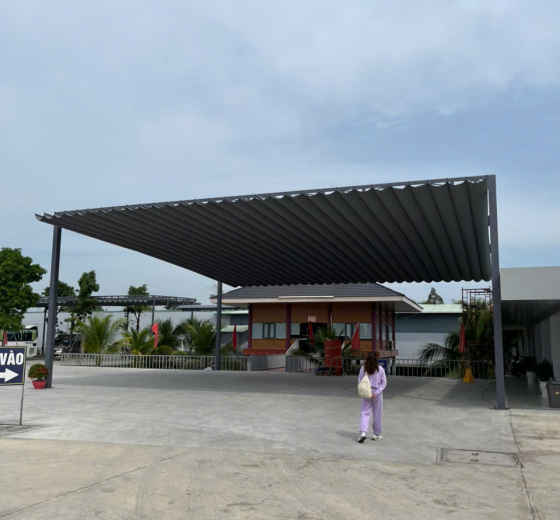 TÂN PHÚ THI CÔNG MÁI XẾP LƯỢN SÓNG CHO QUÁN ĂN, QUÁN NHẬU