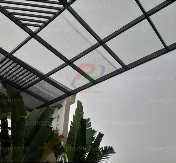 MÁI CHE NHỰA POLY GIÁ RẺ GÒ VẤP, THI CÔNG CHẮC CHẮN BẢO HÀNH DÀI HẠN.