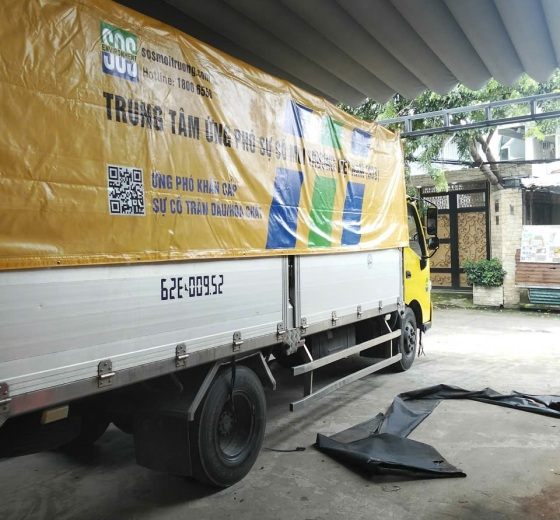 GIA CÔNG MAY BẠT PHỦ XE TẢI CHỞ HÀNG TPHCM