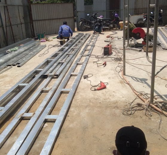 Mái Che Sân Vườn Làm Bằng Tôn Rẻ Đẹp Độ Bền Cao