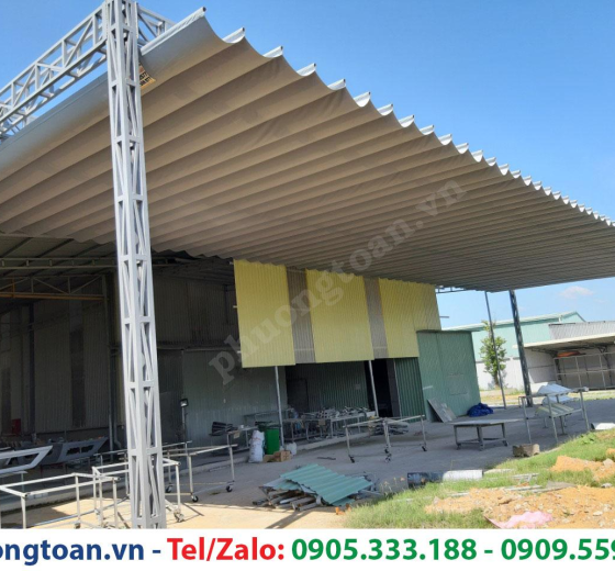 TPHCM BẠT CHE MƯA NẮNG KÉO TAY DỄ SỬ DỤNG