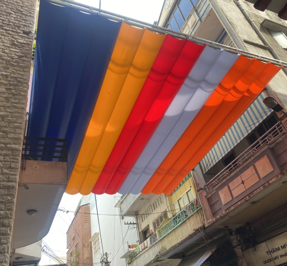 MÁI XẾP THÔNG MINH GIÁ RẺ: CÓ NÊN LẮP ĐẶT CHO NHÀ PHỐ KHÔNG?