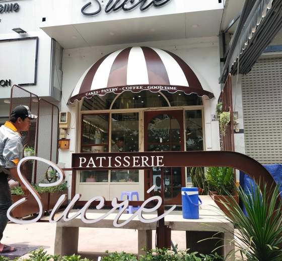 VẢI BẠT LÀM MÁI CHE BAN CÔNG TỰ CUỐN GIÁ TỐT