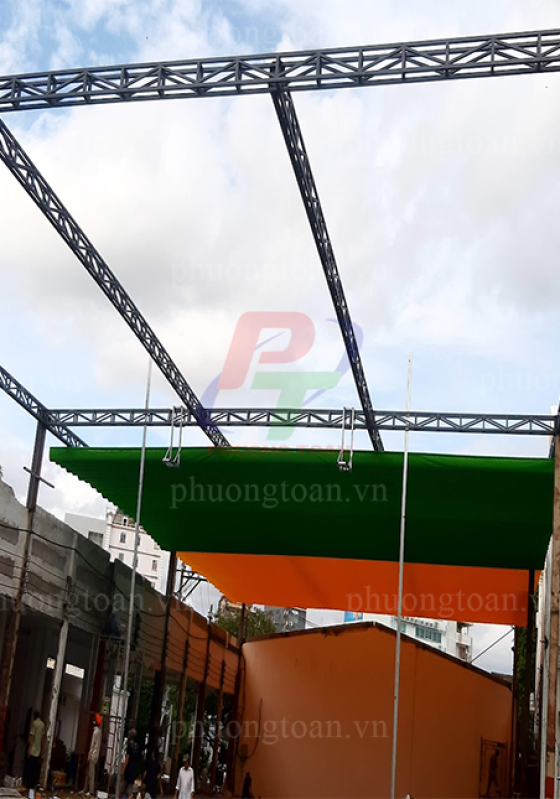 THI CÔNG MÁI CHE LƯỢN SÓNG HỒ BƠI TẠI 699 TRƯỜNG CHINH, TÂN PHÚ 