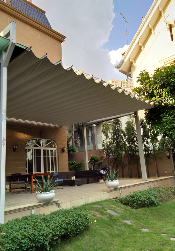 MÁI XẾP QUÁN CAFE