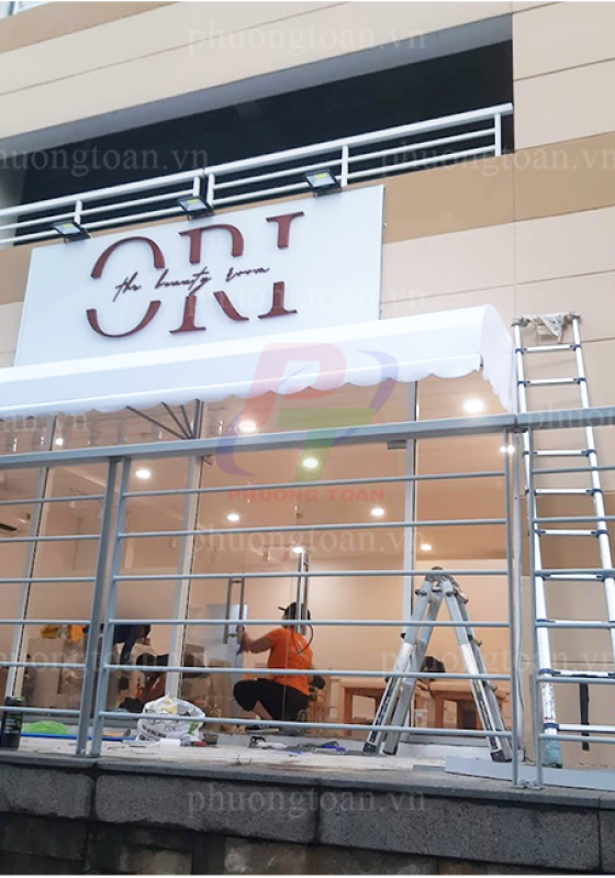 MÁI VÒM BẠT, MÁI VÒM POLY CHE TRƯỚC SÂN