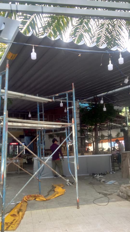 thi công mái xếp che mưa