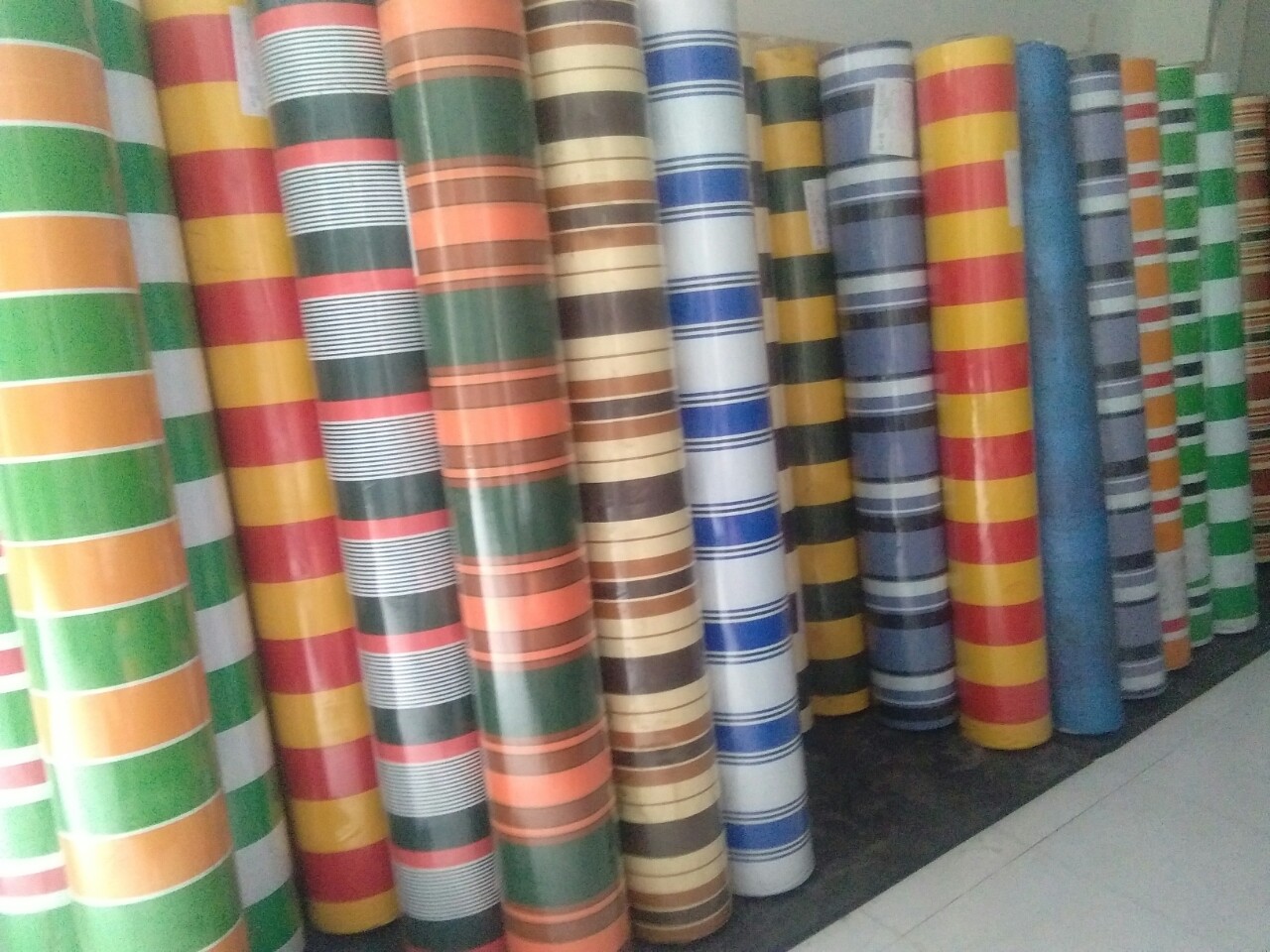 Bạt che nắng mưa giá rẻ chất lượng