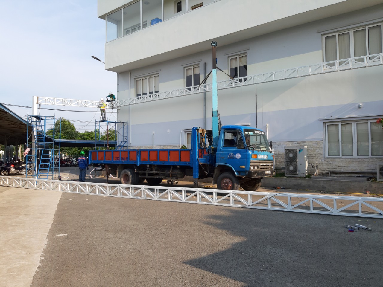 Thi công mái che nhà tiền chế