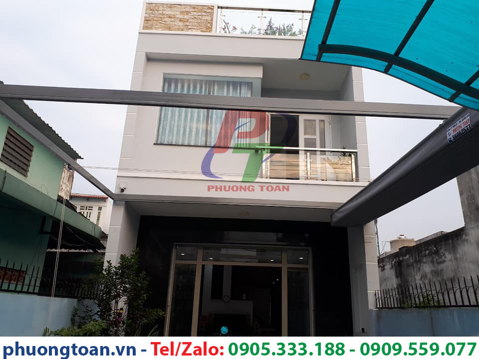 Bạt xếp sân vườn