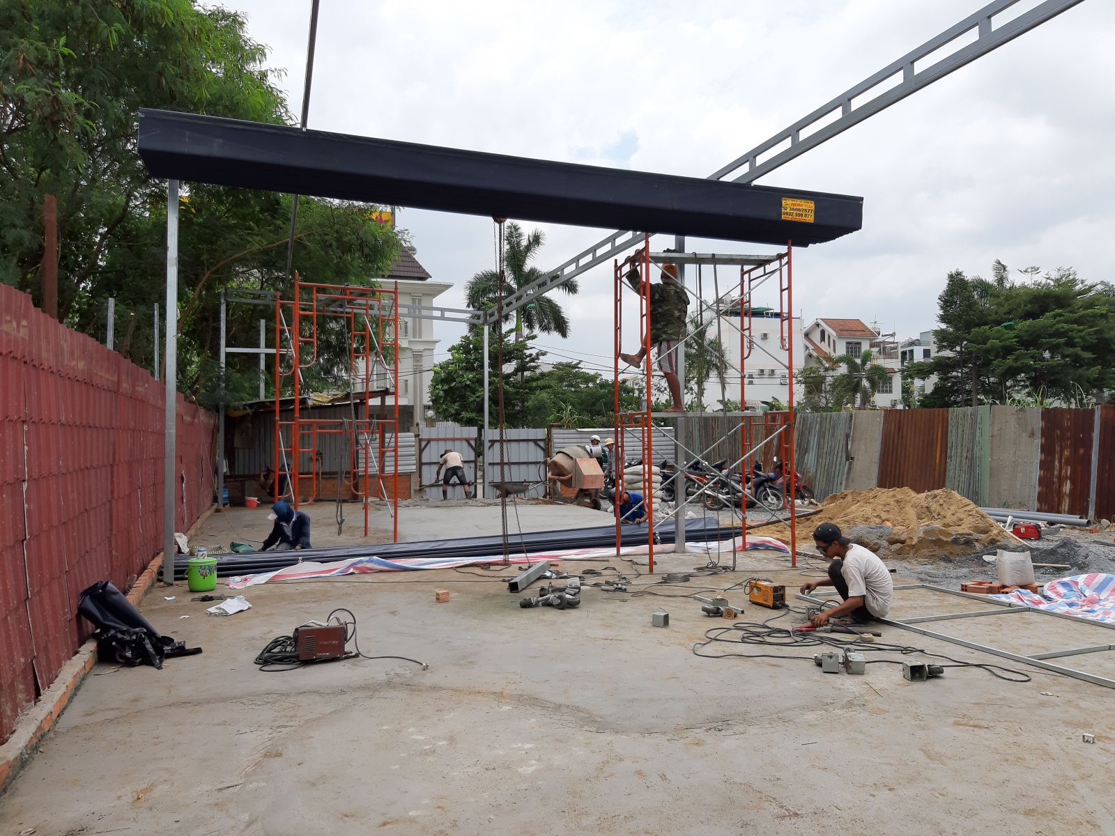 Lên bạt cho mái bạt xếp