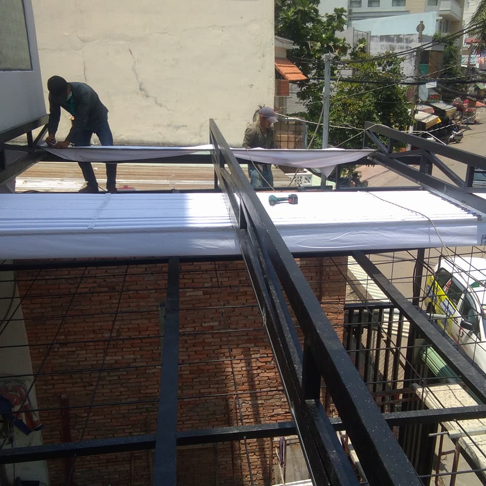 Mái che xếp quán cafe