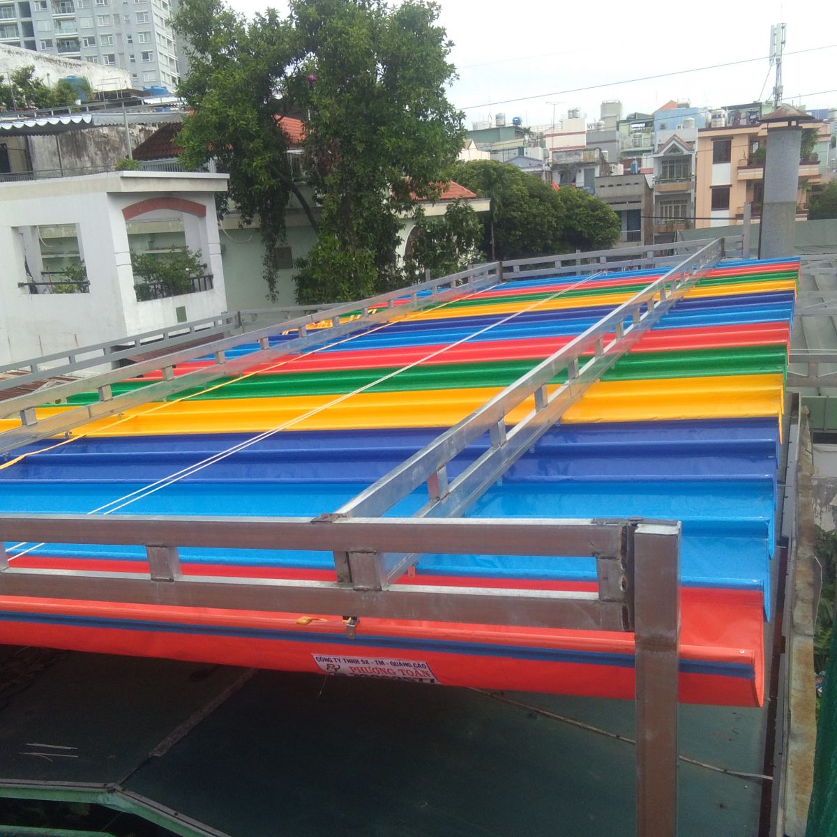Hoàn thiện Mái kéo di động quán ăn