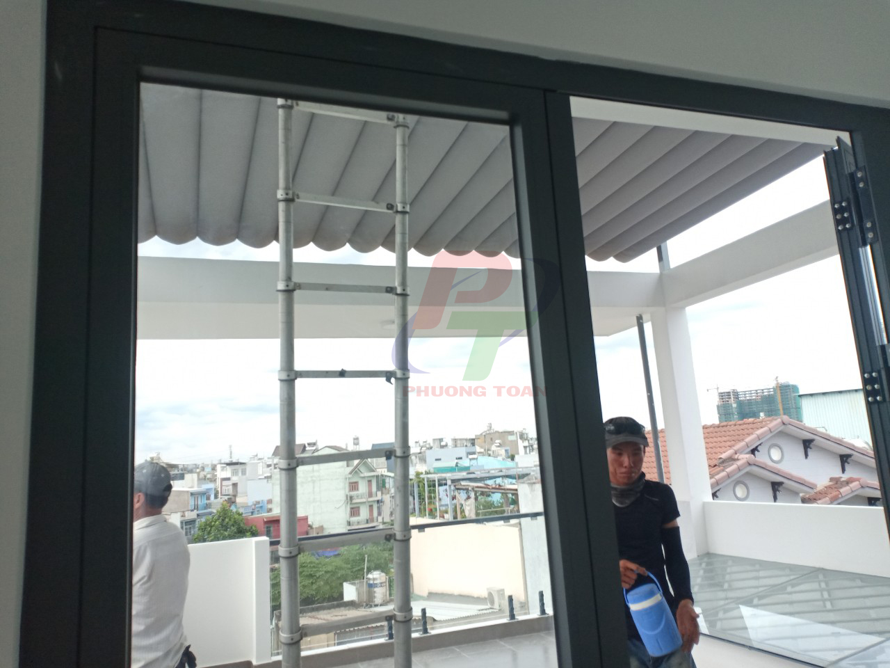 Mái xếp sân thượng Bình Tân