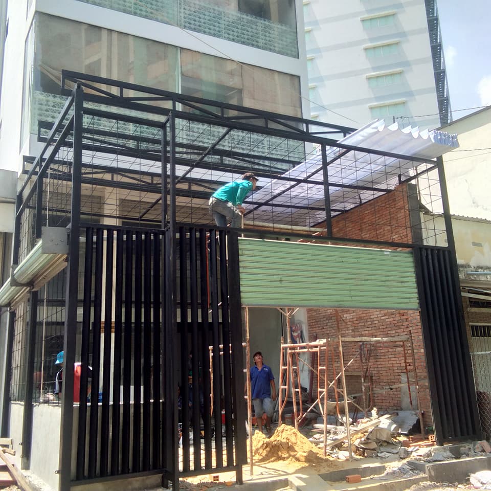 Bạt mái xếp che nắng mưa quán cafe