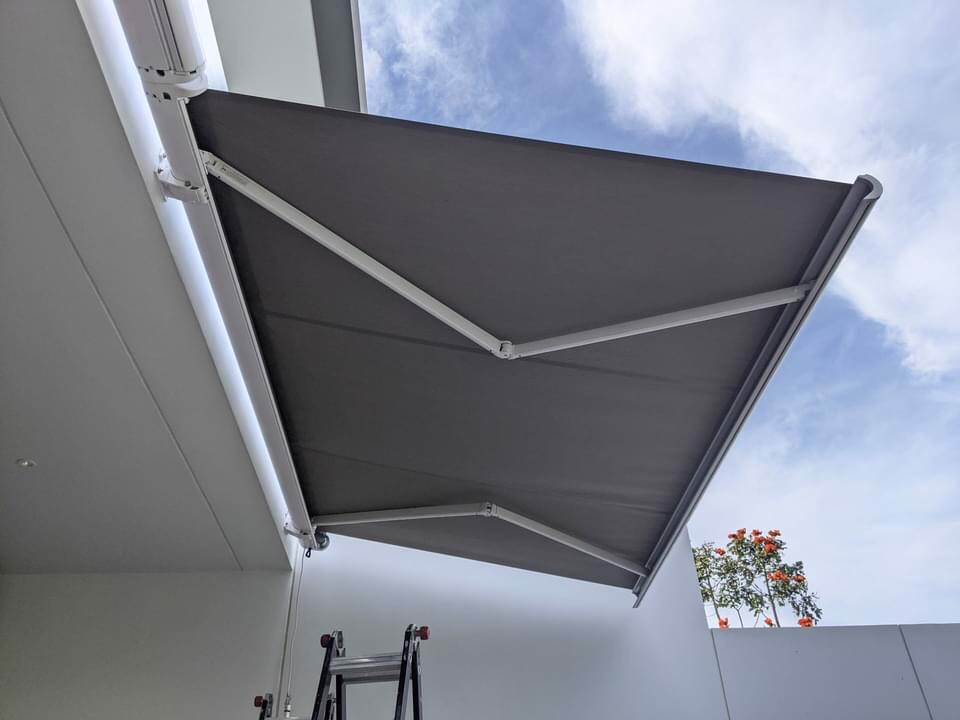 LÀM MÁI HIÊN CỐ ĐỊNH VÀ DI ĐỘNG, THIẾT KẾ, LẮP ĐẶT THEO YÊU CẦU