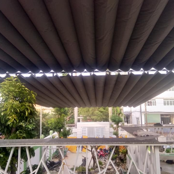 Mái Kéo Nhà Hàng Đẹp TPHCM