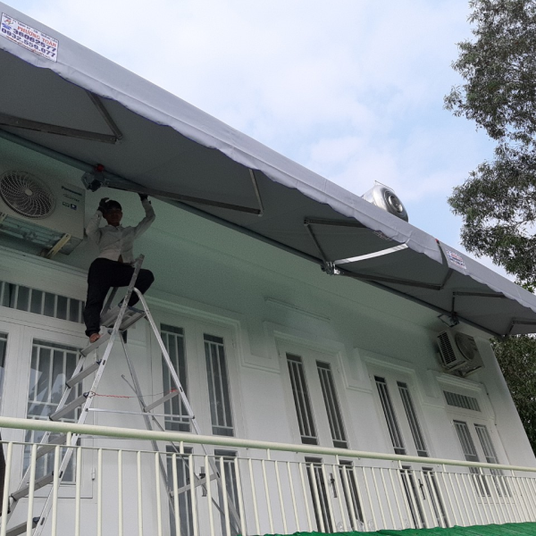 Mái HIên Di Động Ban Công